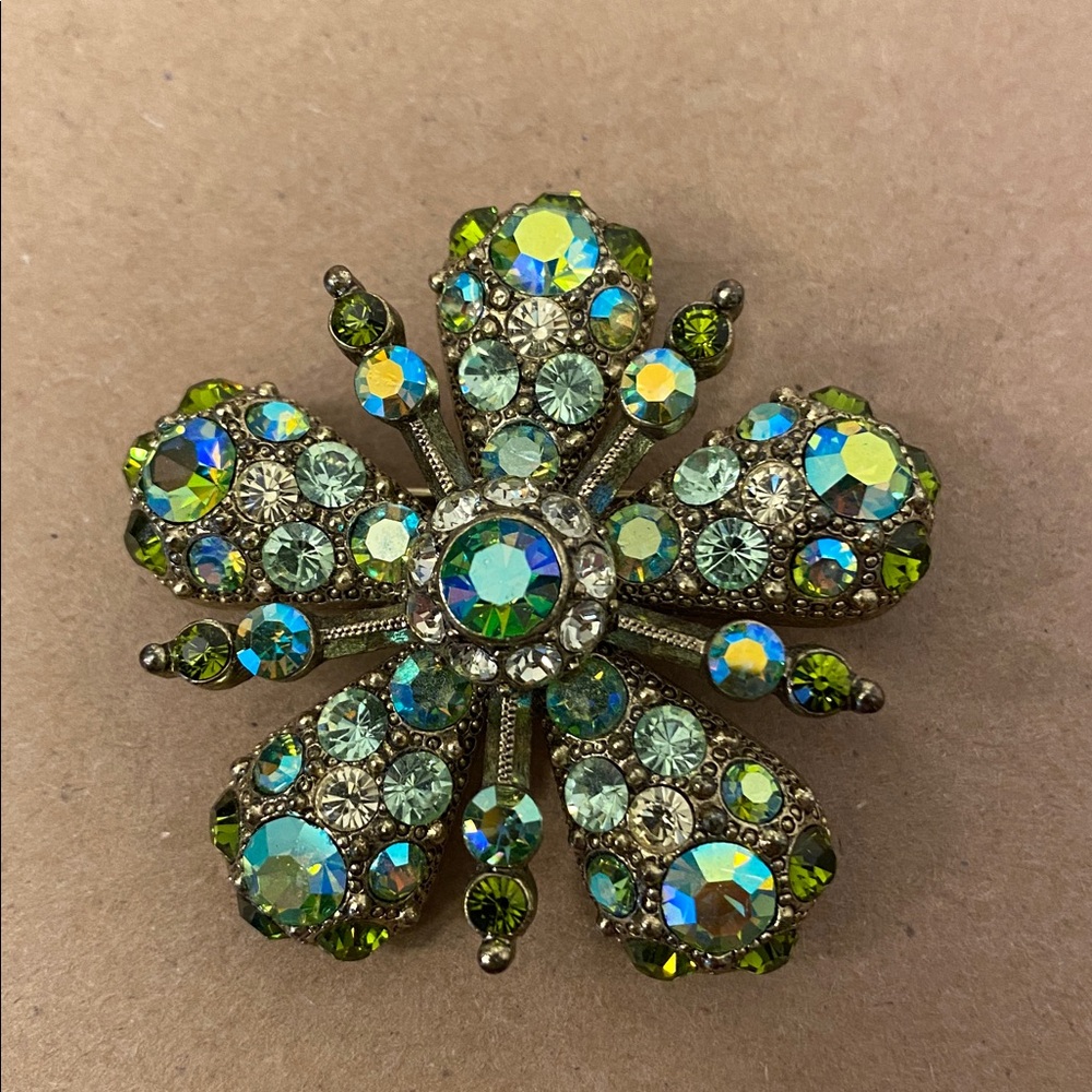Vintage Joan Rivers Brooch Pin Aurora Borealis Glass Rhinestone Gold Tone Signed - Picture 4 of 13